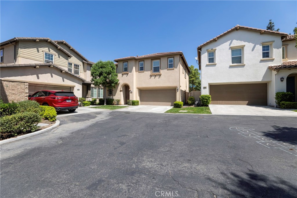 303 S Cadiz Court