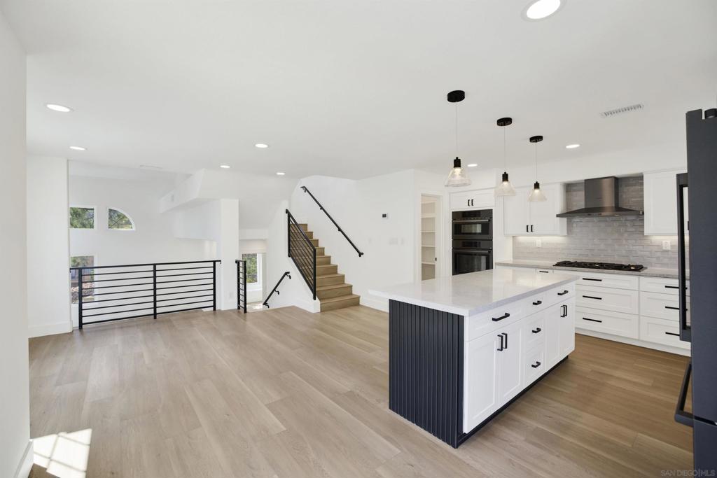 12523 El Camino Real A