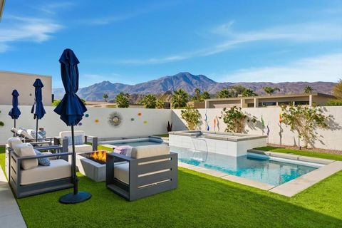 Photo of 57716 Santo Thomas, La Quinta, CA 92253 (MLS # 219138796DA)