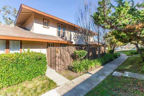 Photo of 225 Red Oak Drive #N, Sunnyvale, CA 94086 (MLS # ML82056432)