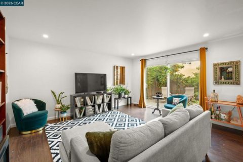 Photo of 1511 1511 Parkwood Pl Ct, Concord, CA 94521 (MLS # 41124956)