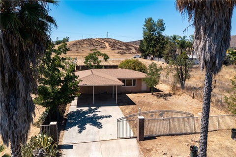 Photo of 28967 Avenida Gaviota, Menifee, CA 92587 (MLS # SW26145046)