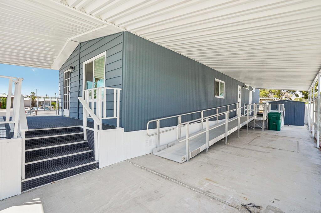 Tri Palm Estates - Manufactured In Park