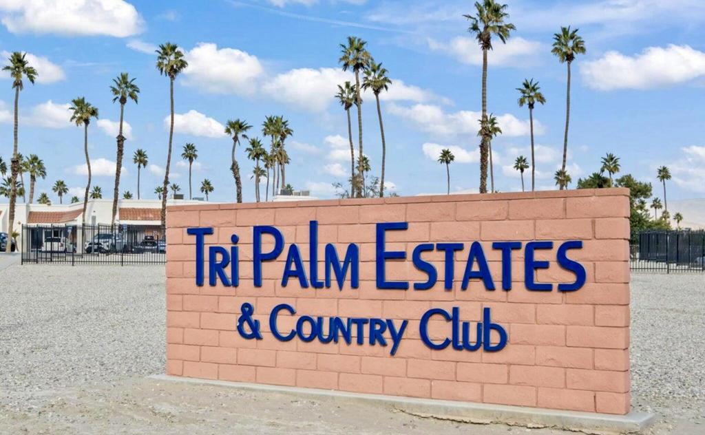 Tri Palm Estates - Manufactured In Park