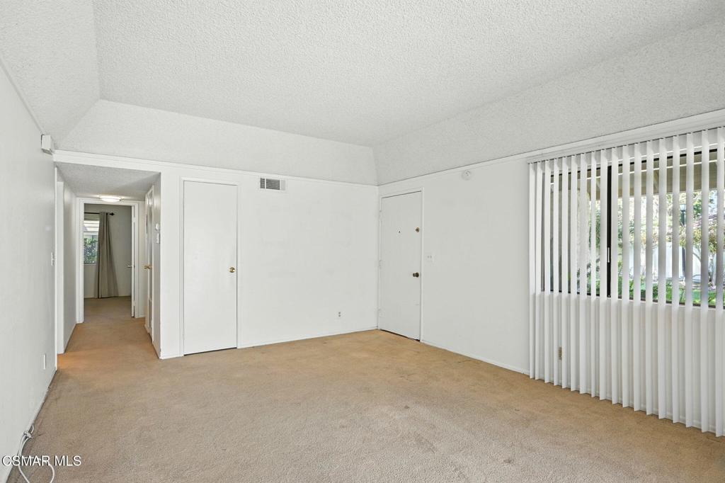 1147 Landsburn Circle