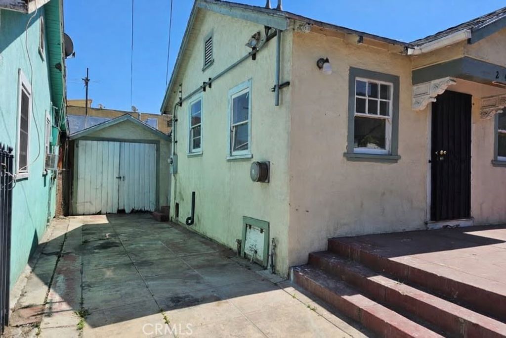 Photo of 224 N Bixel St, Los Angeles, CA 90026 (MLS # SR26074437)