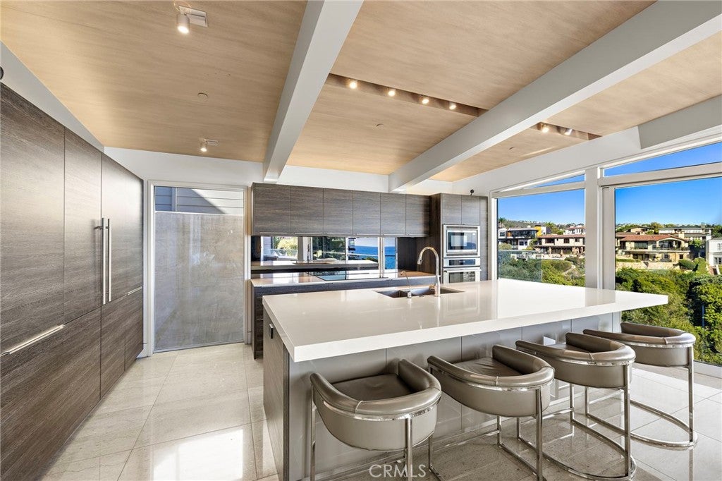 232 Hazel, Corona Del Mar CA 92625 - Photo 11