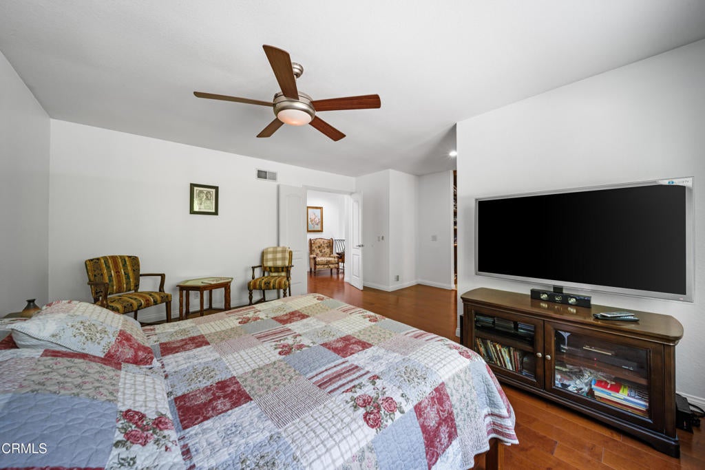 967 Avenida Loma Vista