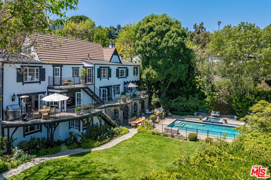 Photo of 1756 Correa Way, Los Angeles, CA 90049 (MLS # 25552163)