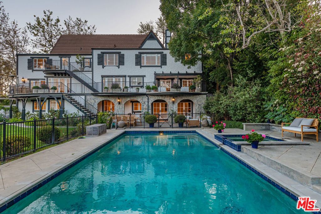 Photo of 1756 Correa Way, Los Angeles, CA 90049 (MLS # 25552163)