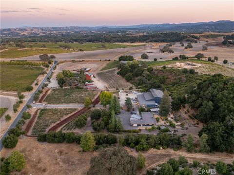 Tiny photo for 2925 Anderson Road, Paso Robles, CA 93446 (MLS # NS26161284)