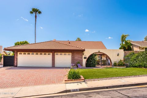 Photo of 383 Havenside Avenue, Newbury Park, CA 91320 (MLS # 226001938)