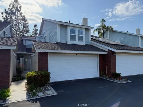 21205 Serra Vis Unit 42, Lake Forest, CA 92630 - MLS#: IG25094755