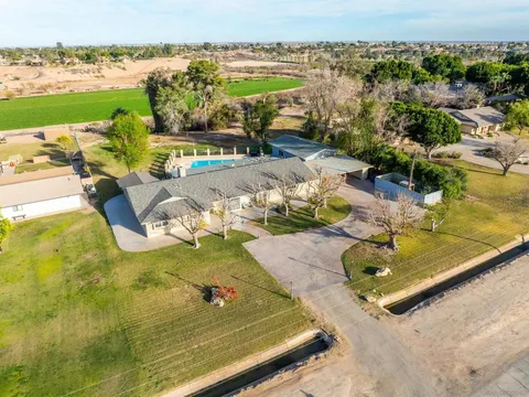 MLS: 260005743SD