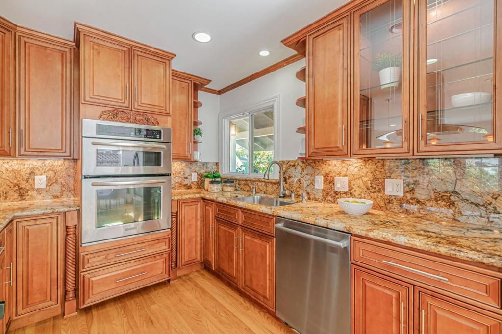 listing image 130721729834577038252