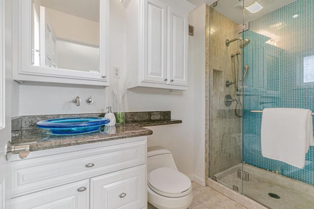 listing image 130724462549212009980