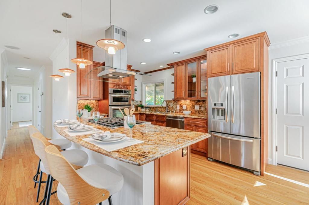 listing image 130724728093742152783