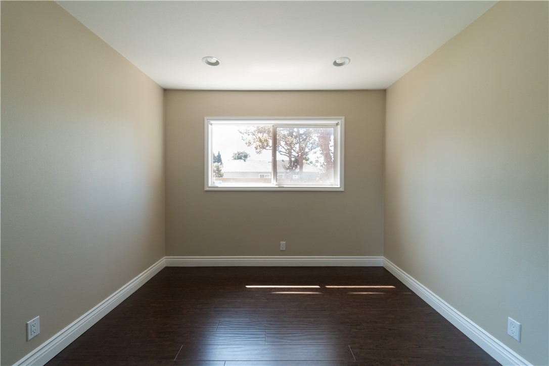 Tustin Meadows (TM) - Residential Lease
