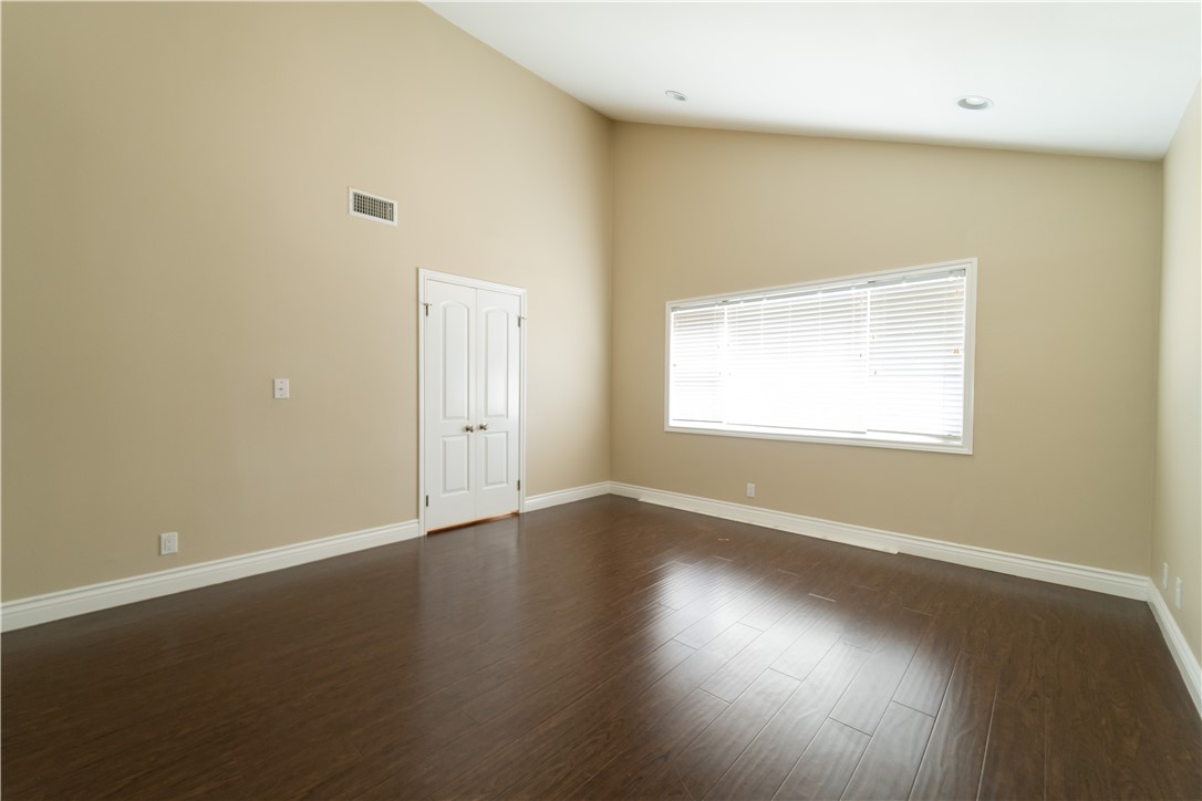 Tustin Meadows (TM) - Residential Lease