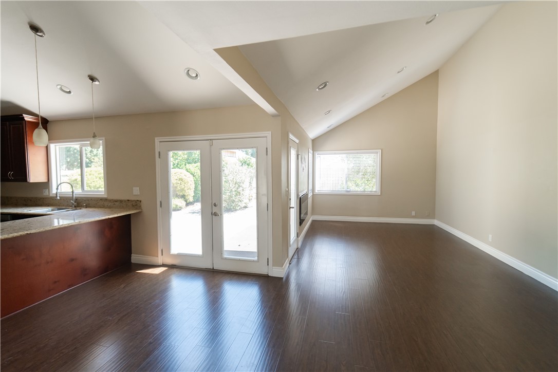 Tustin Meadows (TM) - Residential Lease