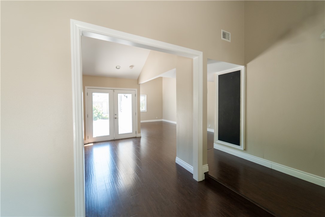 Tustin Meadows (TM) - Residential Lease