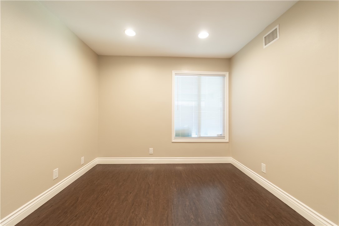 Tustin Meadows (TM) - Residential Lease