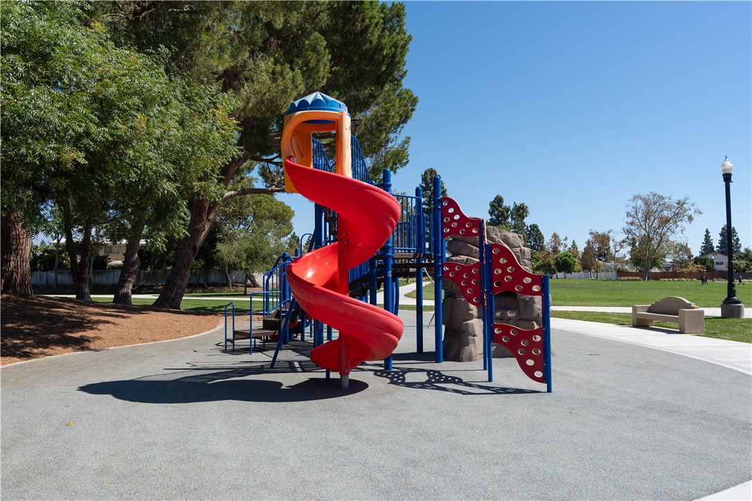 Tustin Meadows (TM) - Residential Lease