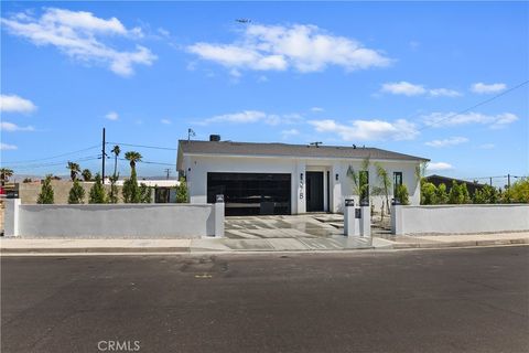 Photo of 578 W Avenida Cerca, Palm Springs, CA 92262 (MLS # OC25277780)