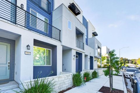 Photo of 2580 Gimelli Way, San Jose, CA 95133 (MLS # ML82043069)