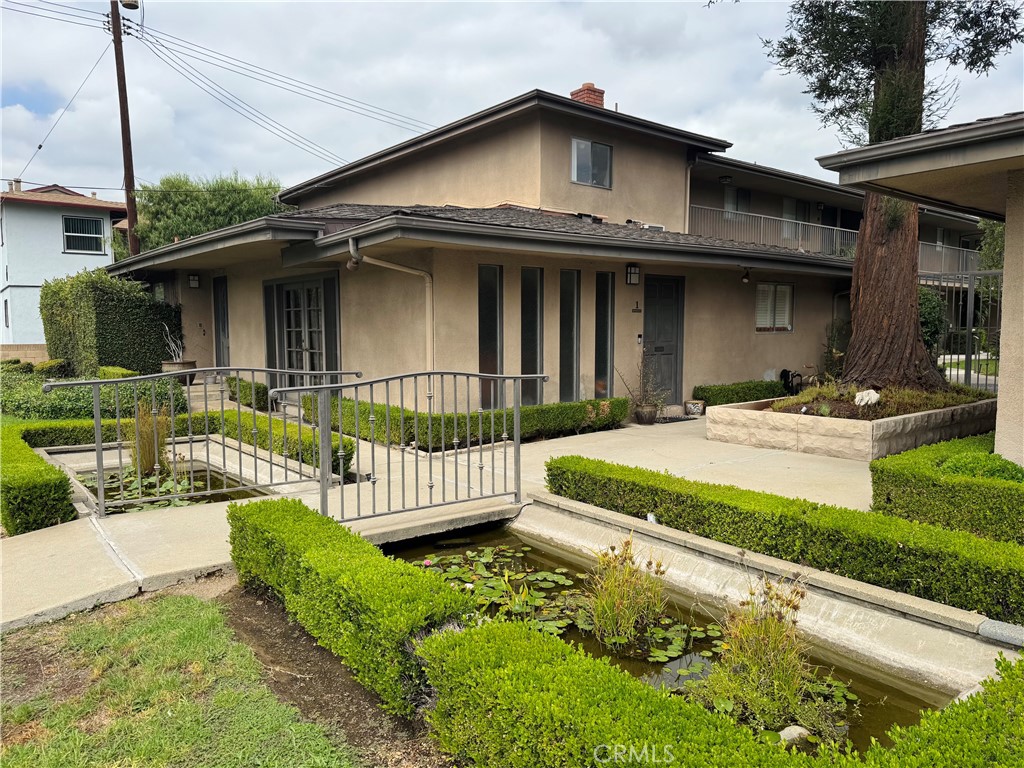 401 E Live Oak Street