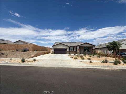 Photo of 14168 Georgetown ST, Hesperia, CA 92344 (MLS # HD26151990)
