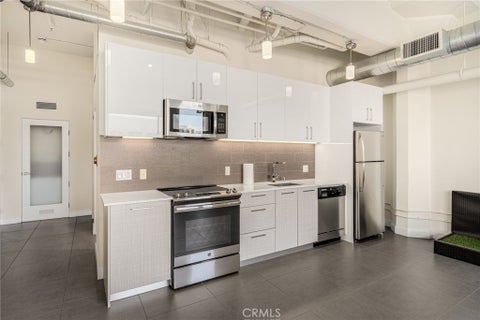 Photo of 939 S Broadway #1001, Los Angeles, CA 90015 (MLS # SB26156915)