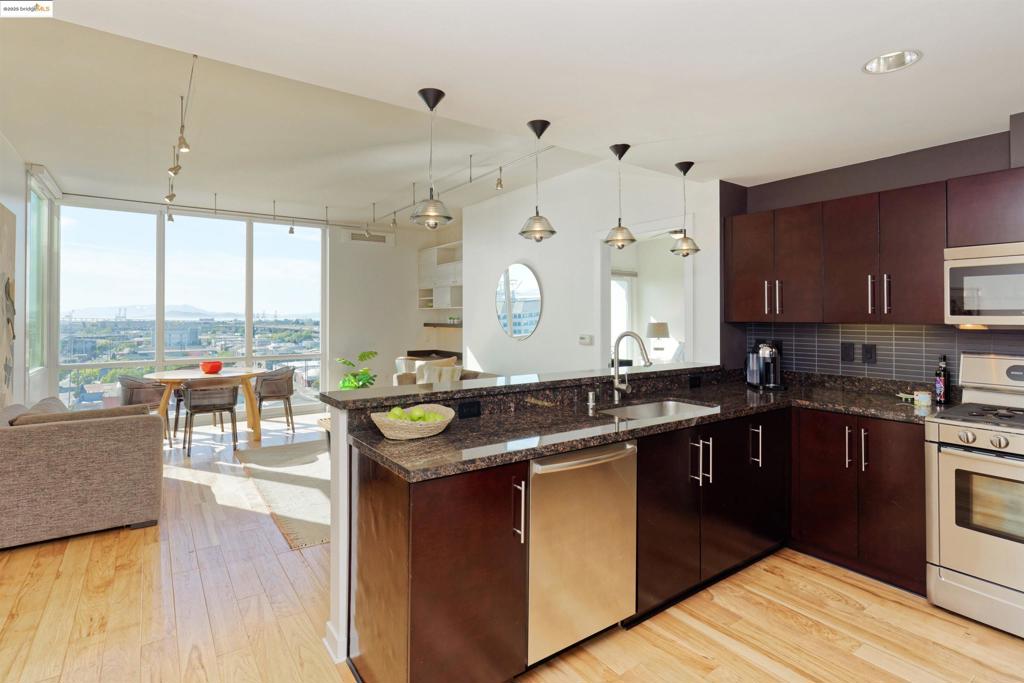 222 Broadway 1204