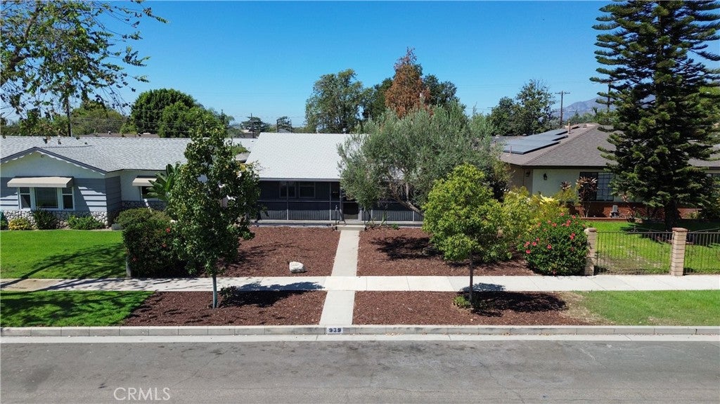 Photo of 939 N Orange AVE, Azusa, CA 91702 (MLS # CV26197839)