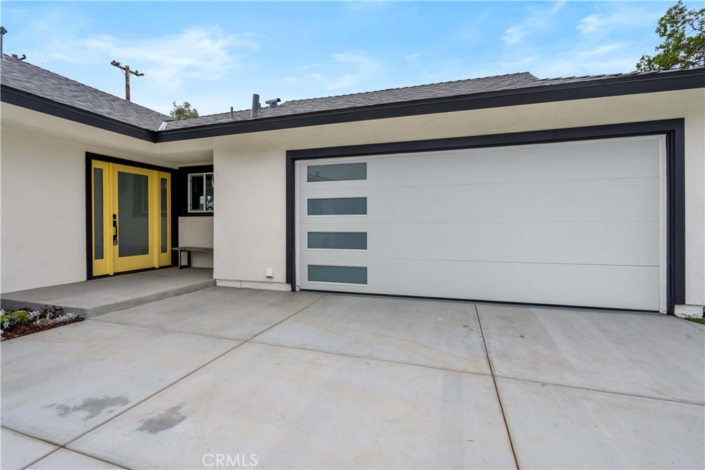 826 De Jur Street
