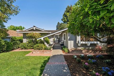 Photo of 277 Alta Vista Avenue, Los Altos, CA 94022 (MLS # ML82042102)