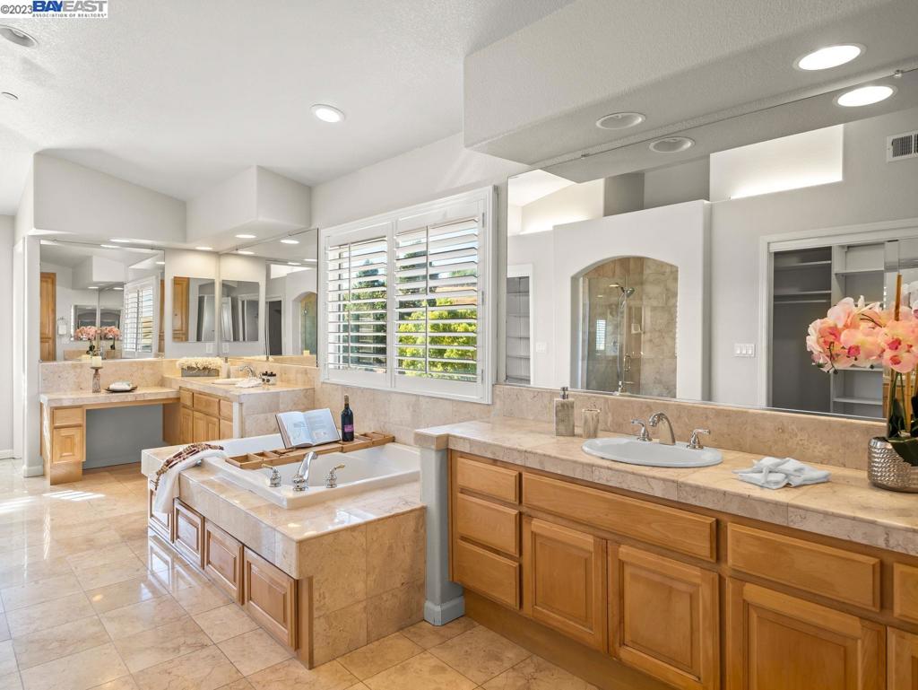 PONDEROSA HTS - Residential