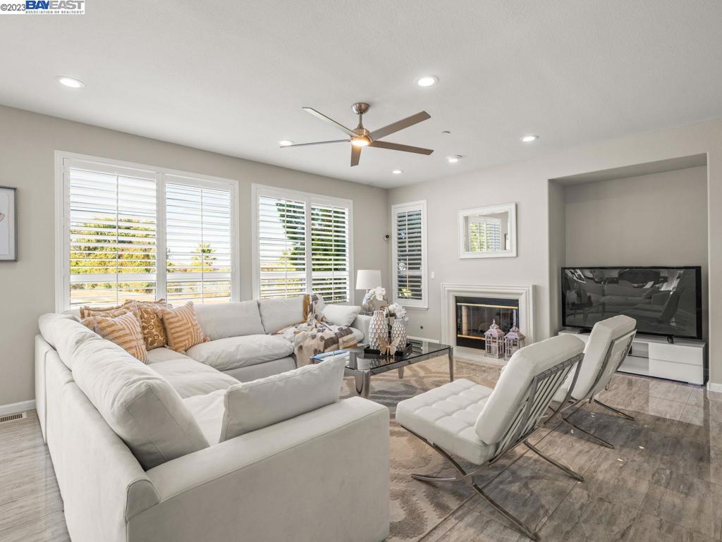 PONDEROSA HTS - Residential