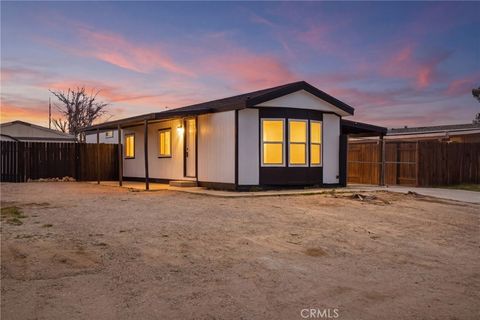 Photo of 19003 Panther Avenue, Adelanto, CA 92301 (MLS # TR26052088)