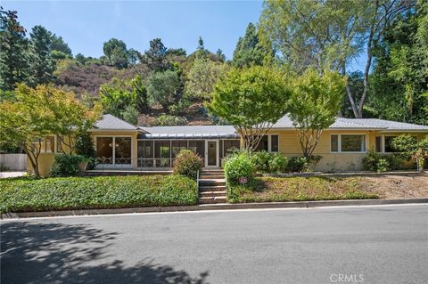1601 Stone Canyon Road Bel Air CA 90077