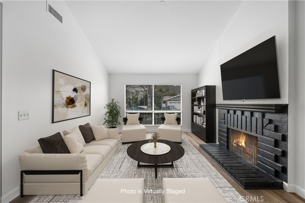 5453 Softwind Way