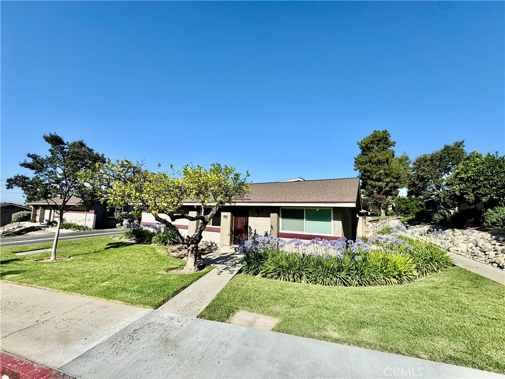 1630 Carmel Circle E