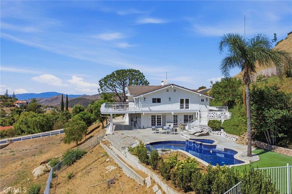 150 Saddlebow Road