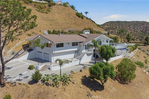 Photo of 150 Saddlebow Road, Bell Canyon, CA 91307 (MLS # SR26165193)
