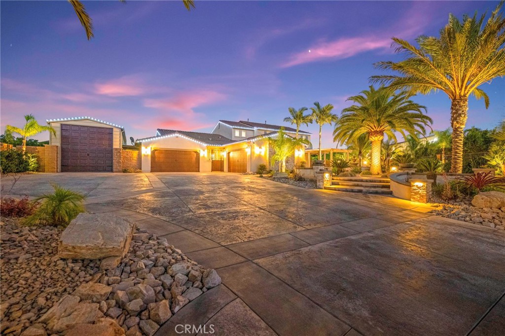 16555 Via Los Caballeros