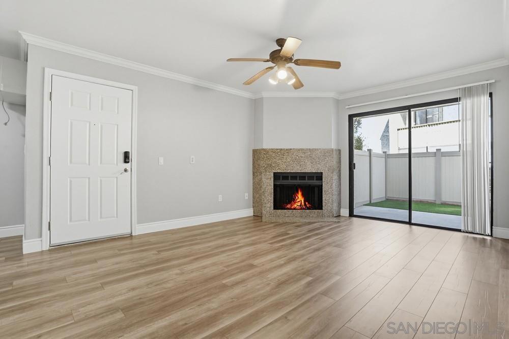 9959 Azuaga Street I101