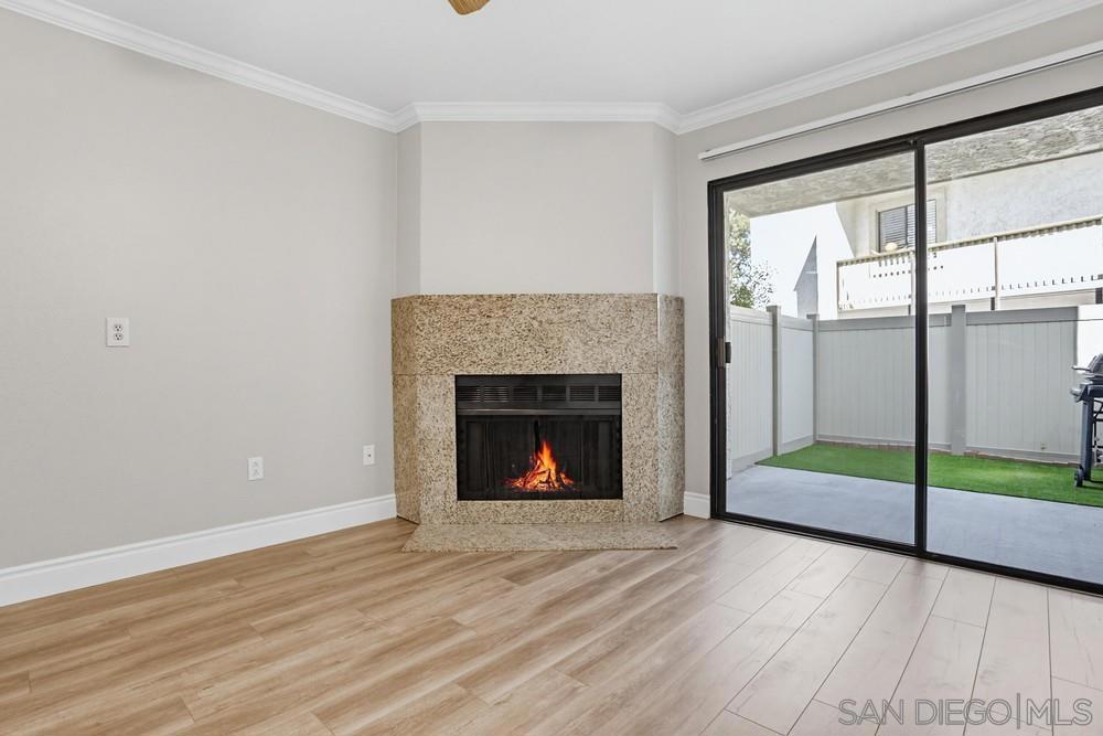 9959 Azuaga Street I101