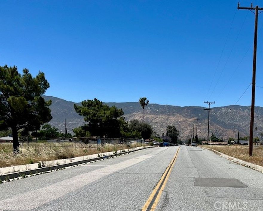 Large flat residential lot with mountain views in a well-established neighborhood, 1.29 acres with 3 way accesses from Hargrave St, Repplier Rd and Almond Way. Great potential with the possibility to be subdivided to 4-6 lots(buyer to verify with City of Banning). 2-3- minute-drive to Fwy 10, commercials, schools and other amenities. Priced to sell.