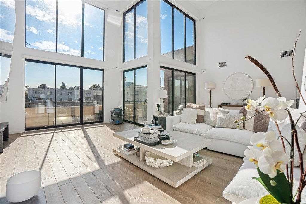 Photo of 1880 Veteran Avenue #312, Los Angeles, CA 90025 (MLS # SR25218275)