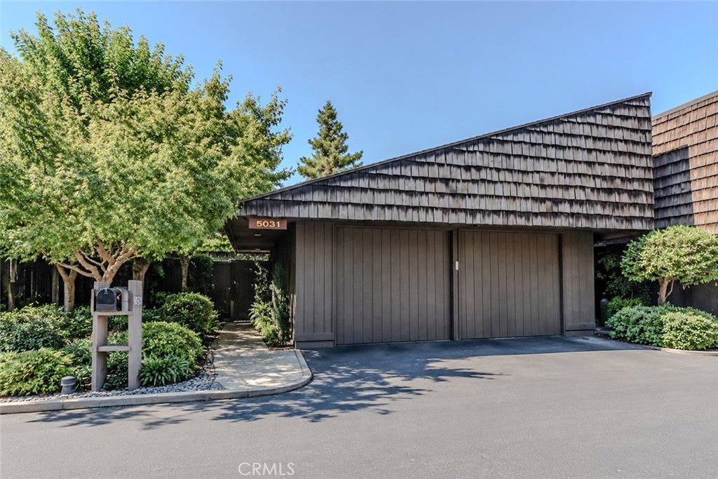 5031 N Van Ness